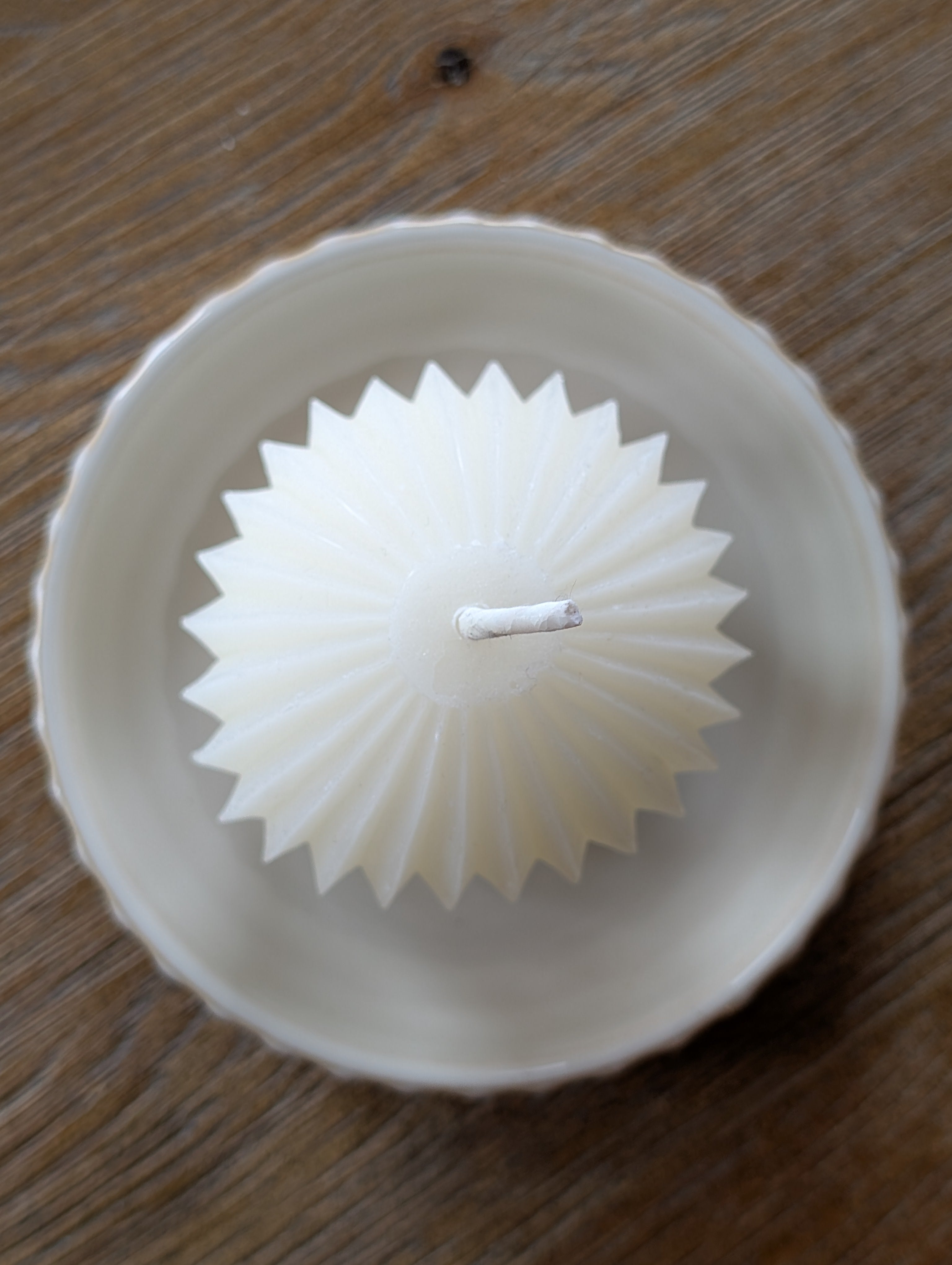 Fluted Sphere - Pearl